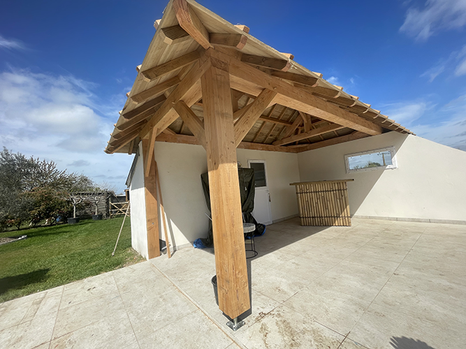 abri charpente traditionnelle